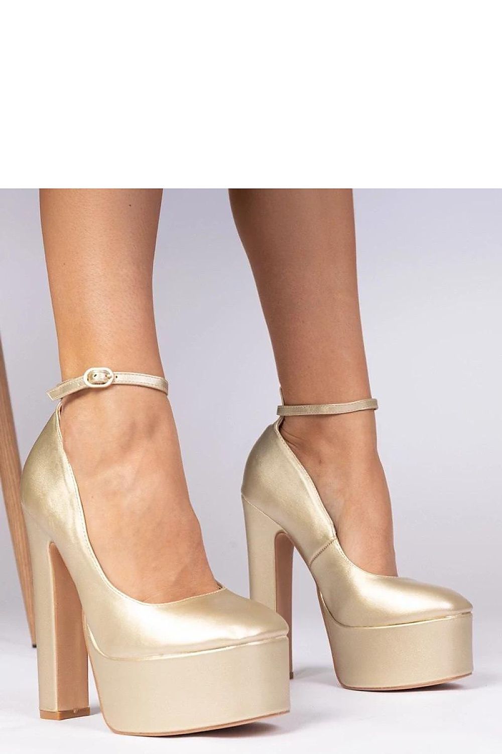 Scarpe con tacco largo model 213754 PRIMO