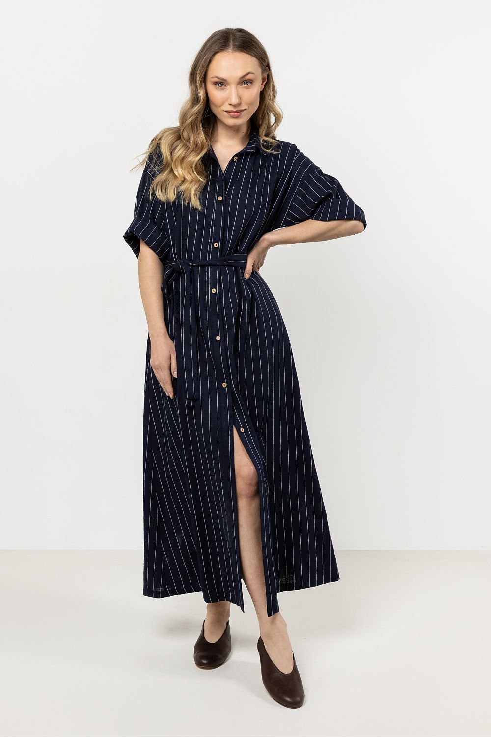 Vestito da giorno model 213968 awama
