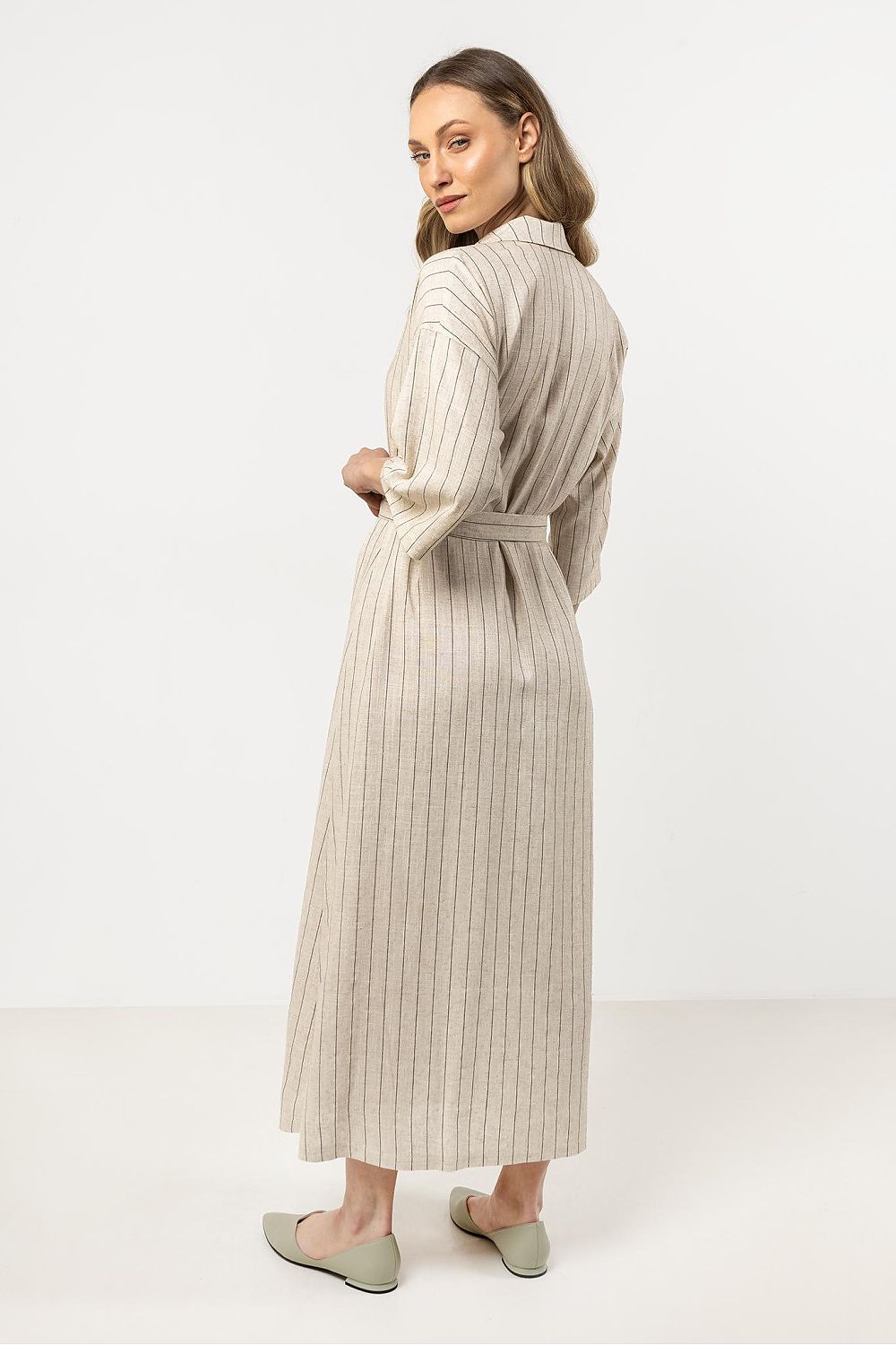 Vestito da giorno model 213969 awama