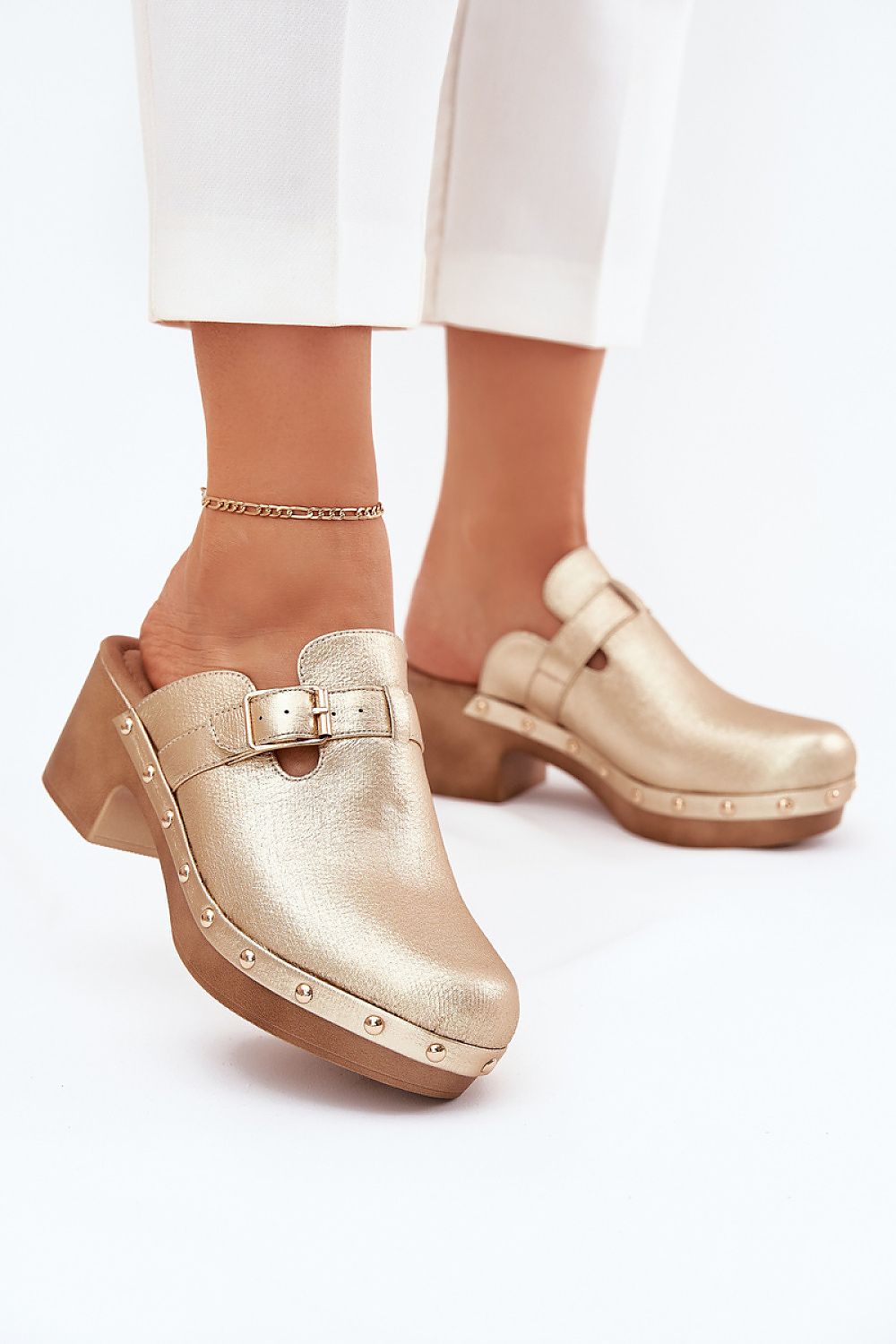ciabatte model 214125 Step in style