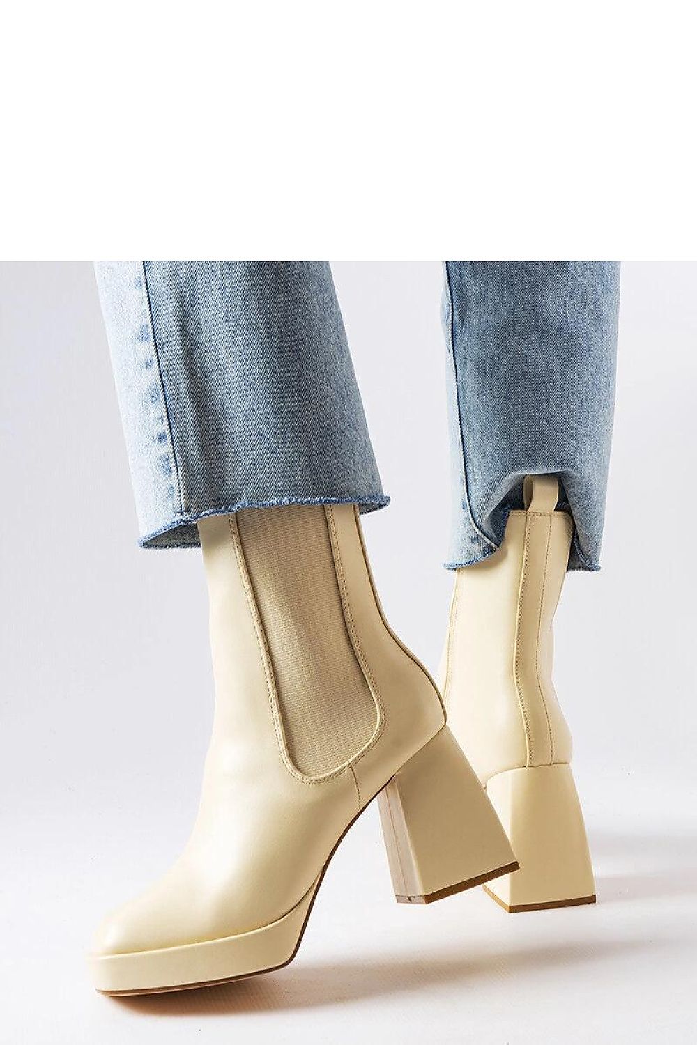  Scarpe con tacco model 207760 Solea 