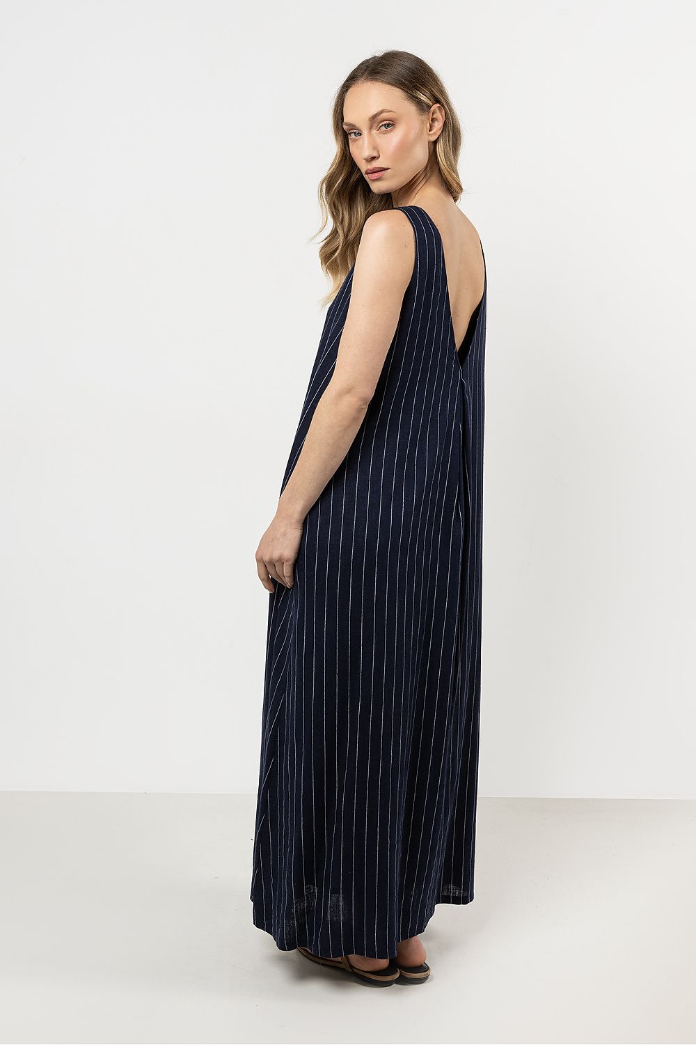  Vestito da giorno model 212181 awama 