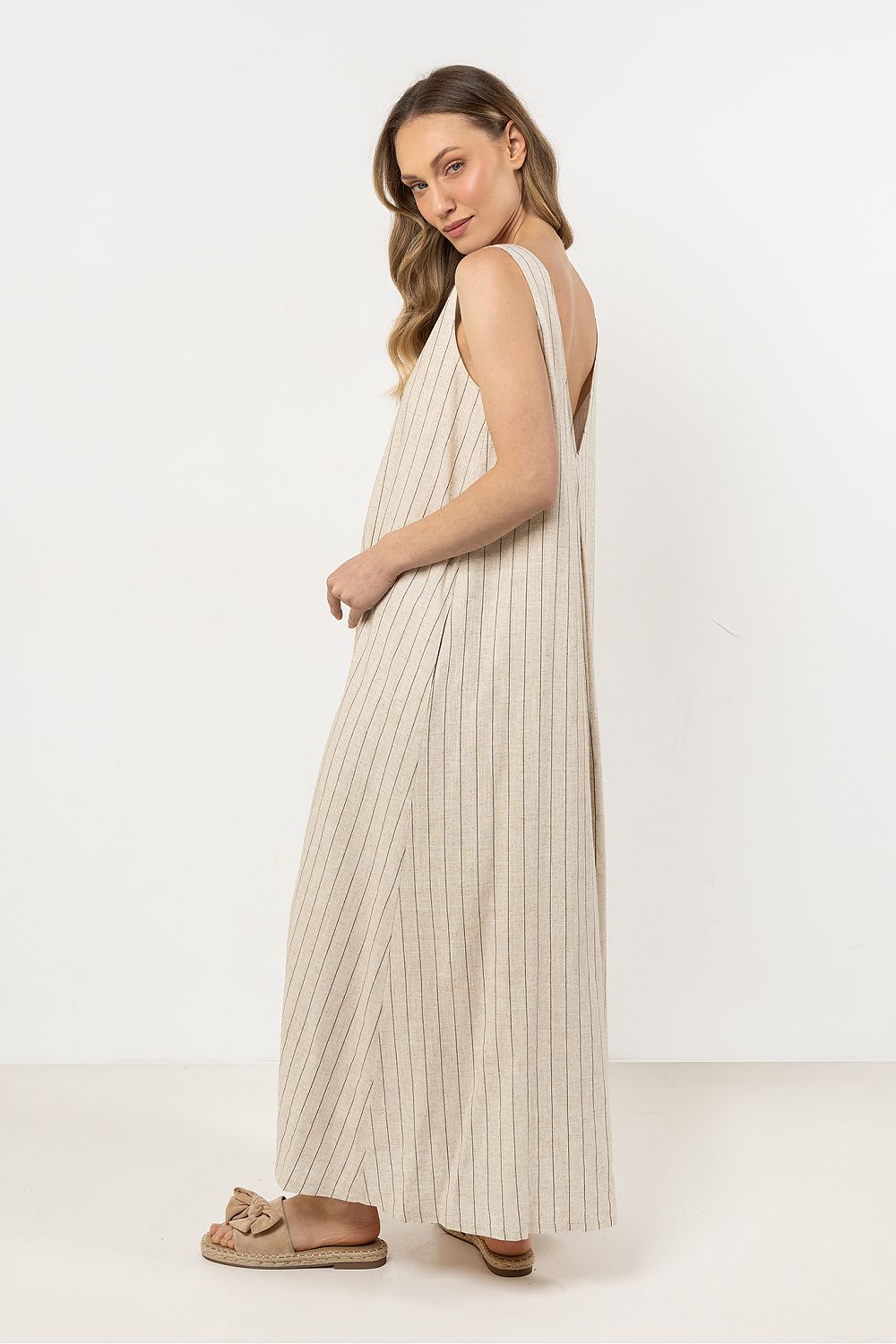  Vestito da giorno model 212182 awama 