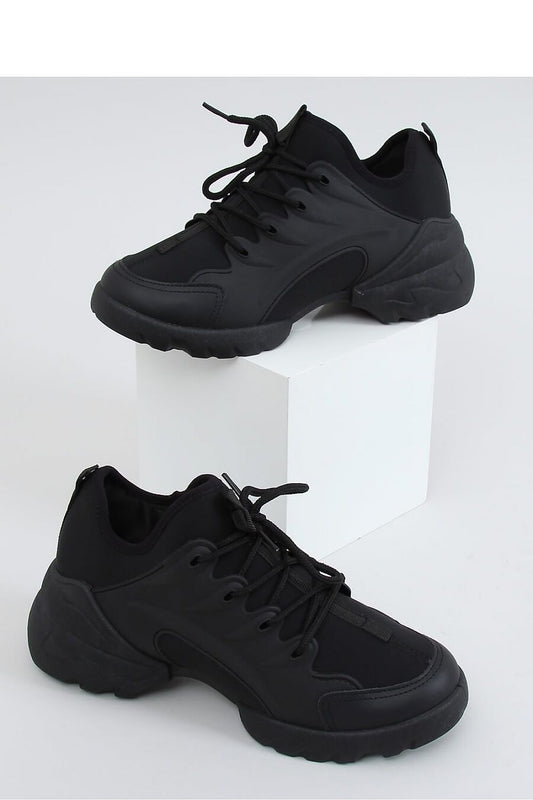  Scarpe sportive model 151548 Inello 