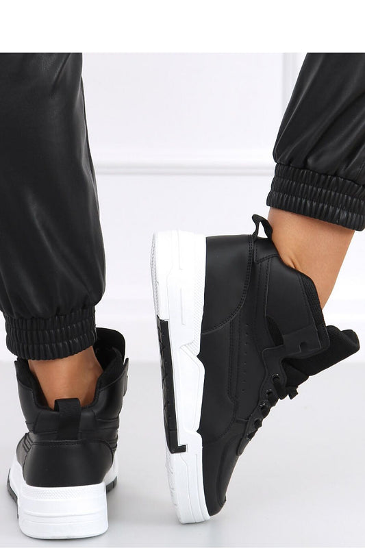  Scarpe sportive model 163310 Inello 