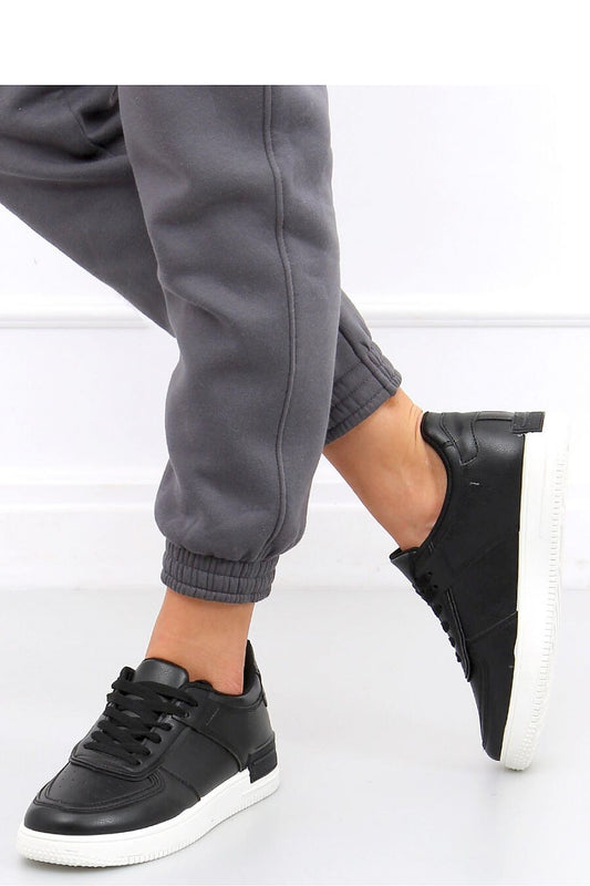  Scarpe sportive model 164907 Inello 