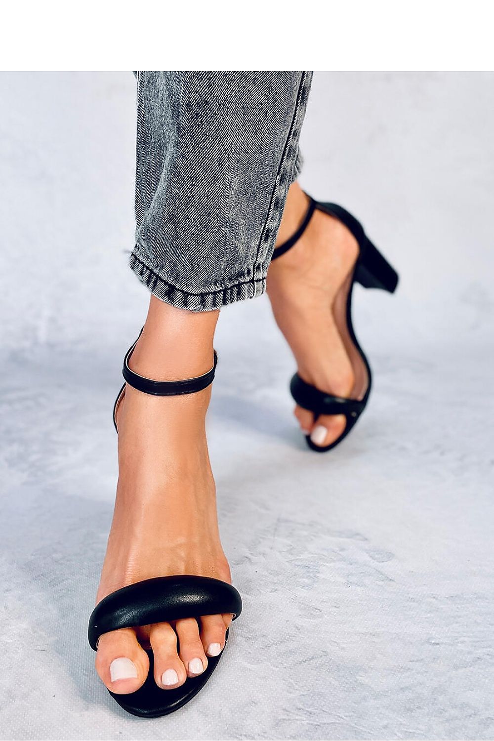  Sandali con tacco model 179942 Inello 